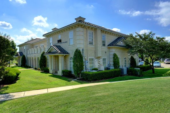 Courtyard at Timarron: 1205 S White Chapel Blvd, Southlake, TX 76092